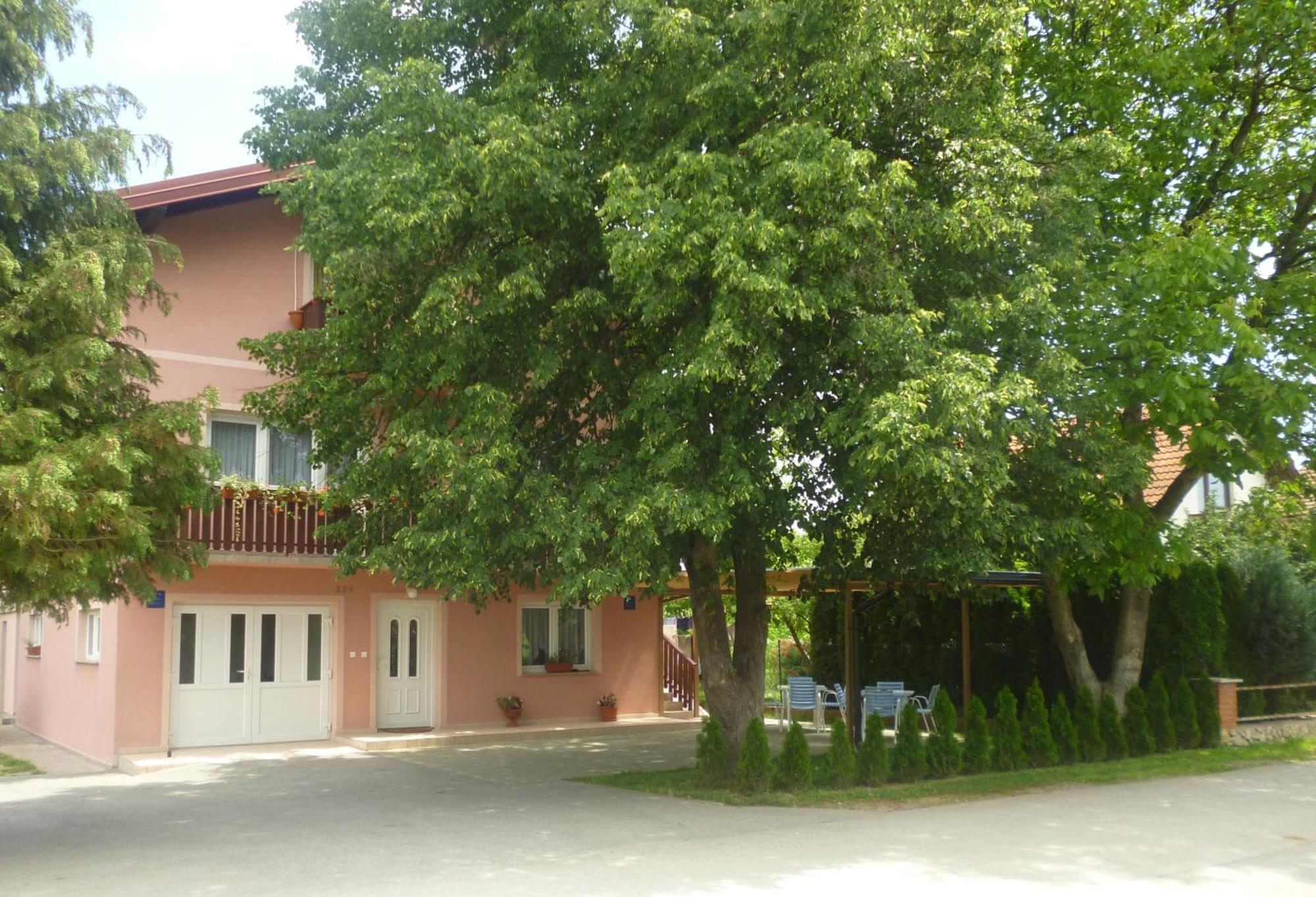 House Vukovic Hotel Grabovac  Ngoại thất bức ảnh