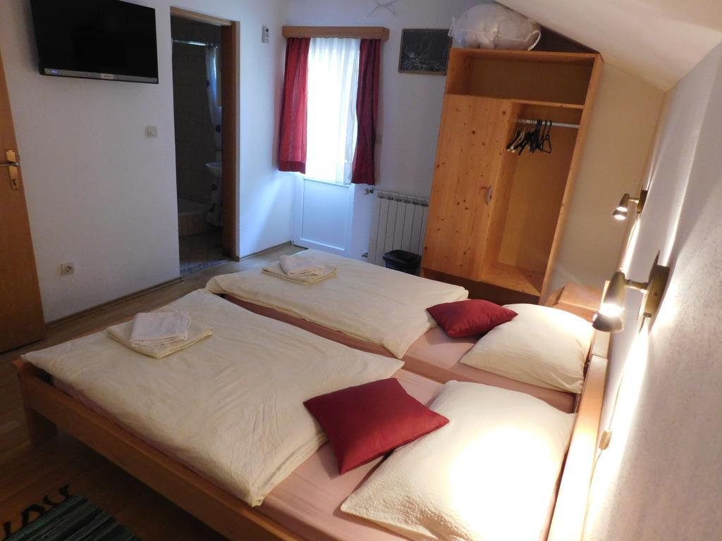 House Vukovic Hotel Grabovac  Ngoại thất bức ảnh