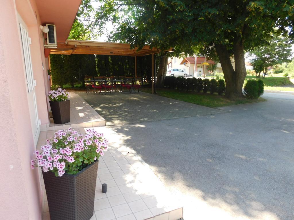 House Vukovic Hotel Grabovac  Ngoại thất bức ảnh